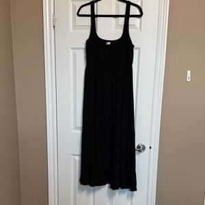 Wilfred Classic Black Maxi Dress Aritzia Market Slit size XL